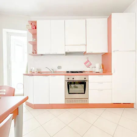 Parcheggio Privato - 400mt Dal Mare - Wifi Vado Ligure