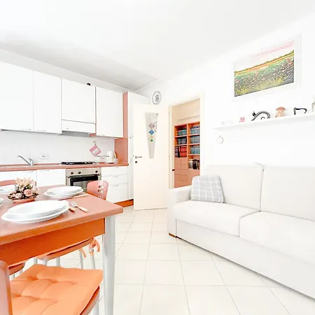 Parcheggio Privato - 400mt Dal Mare - Wifi * Vado Ligure